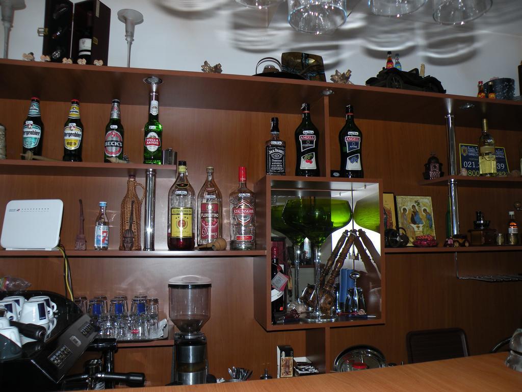 Pensiunea Octogon Piatra Neamţ Extérieur photo