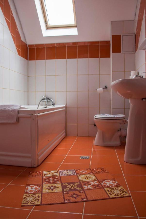 Pensiunea Octogon Piatra Neamţ Extérieur photo