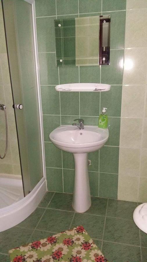 Pensiunea Octogon Piatra Neamţ Extérieur photo