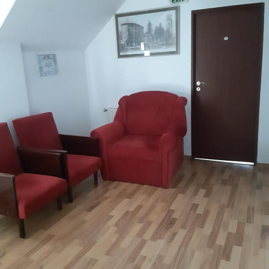 Pensiunea Octogon Piatra Neamţ Extérieur photo